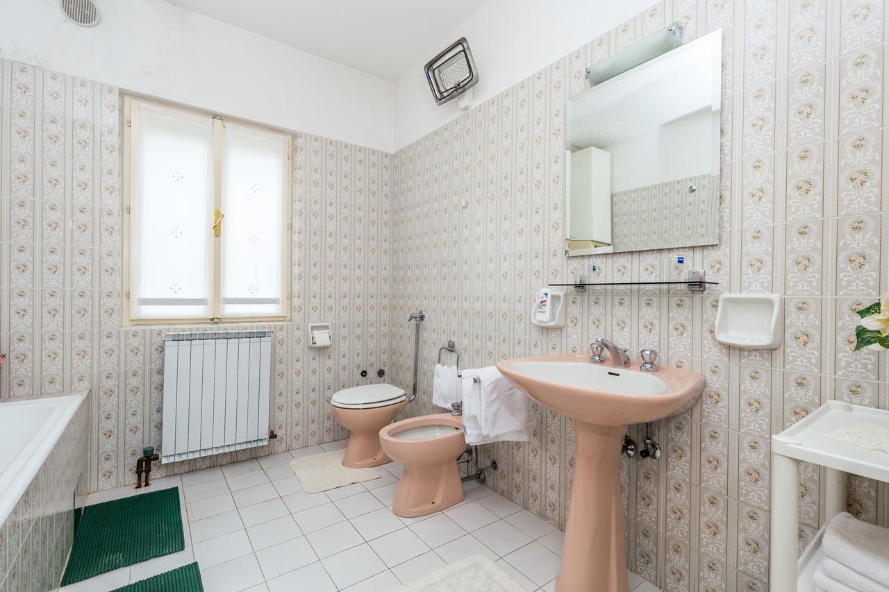 Rona Apartments Ani Ičići Eksteriør bilde