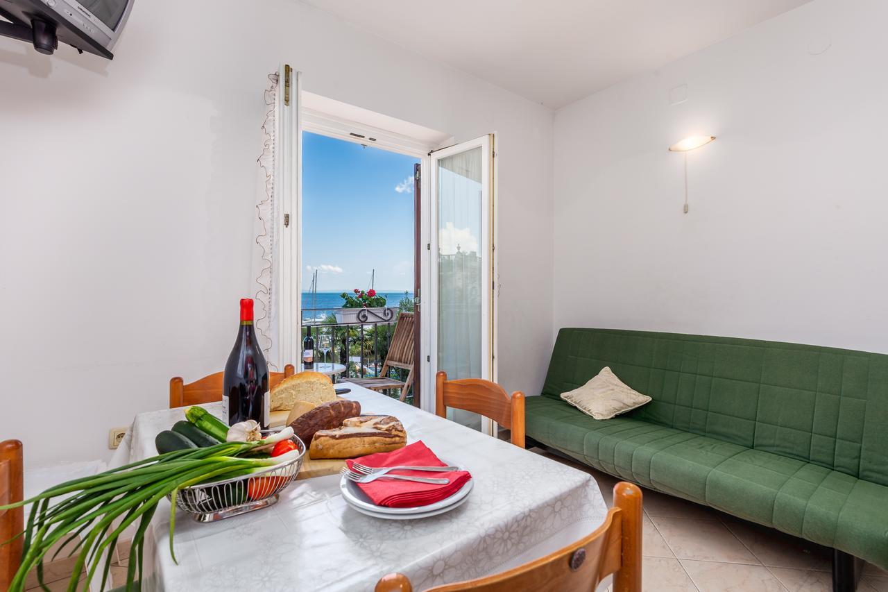 Rona Apartments Ani Ičići Eksteriør bilde